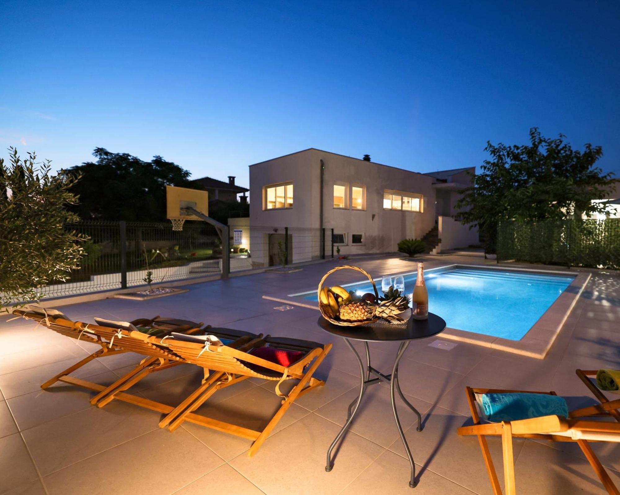 Apartment Villa Anna ซาดาร์ ภายนอก รูปภาพ